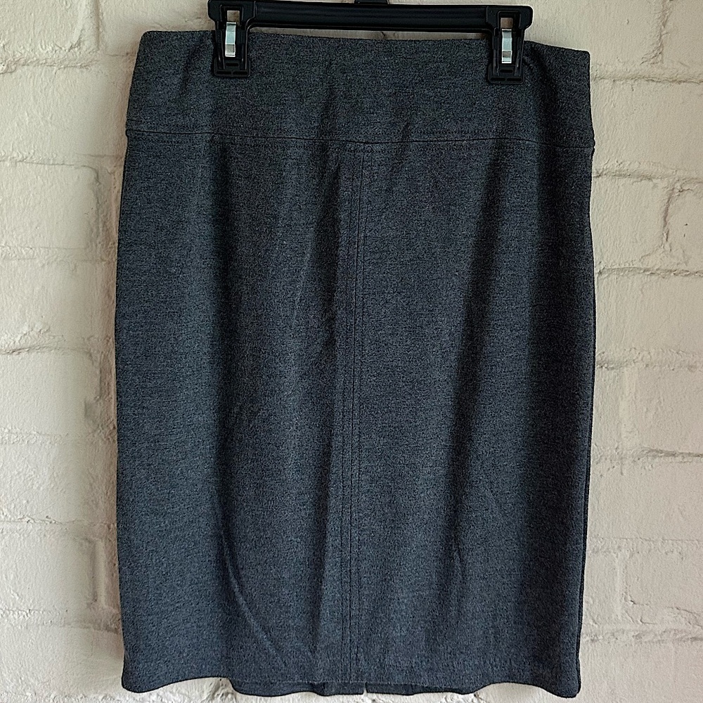 Philosophy size 4 dark gray stretch comfortable stretchy skirt